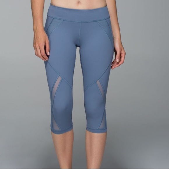 Lululemon Cool To Street Crop
Blue Denim / Banana Leaf Blush Quartz - Picture 3 of 12